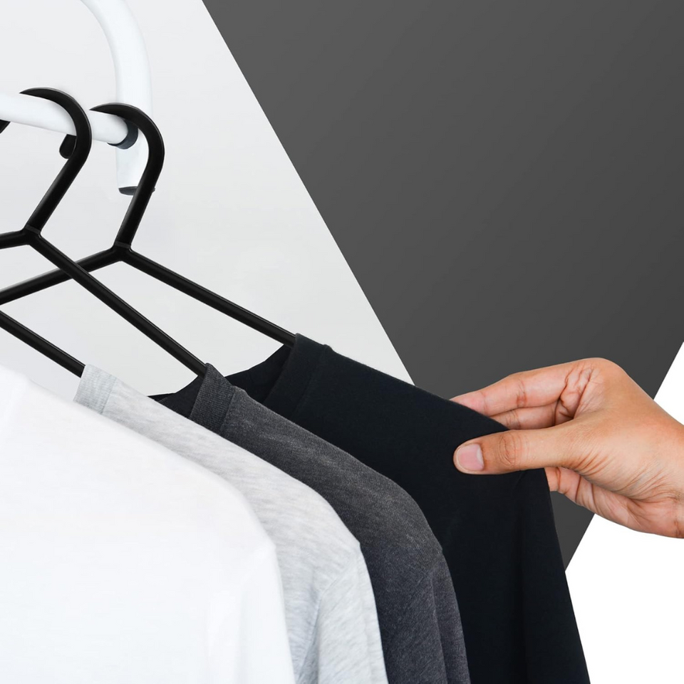 25-Pack Strong Plastic Clothes Hangers with Clips for Adults – Black, 37.5 cm Wide