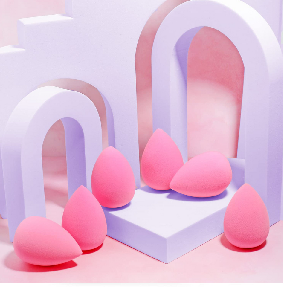 Latex-Free Makeup Sponge Blender – Soft Pink Beauty Tool for Foundation & Concealer